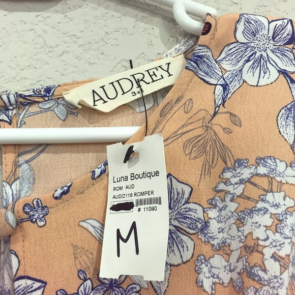 Floral jumpsuit - Picture 3 of 4